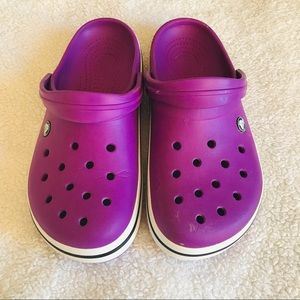 Crocs Purple white black Stripes Size 10